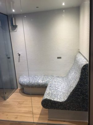verglastes Dampfbad