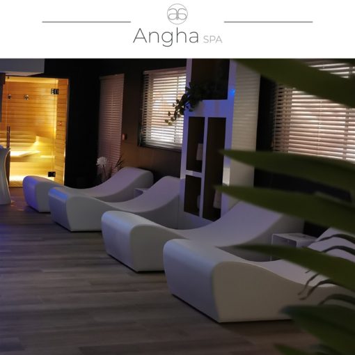 Liegen aus Leder für gehobene SPA-Bereiche